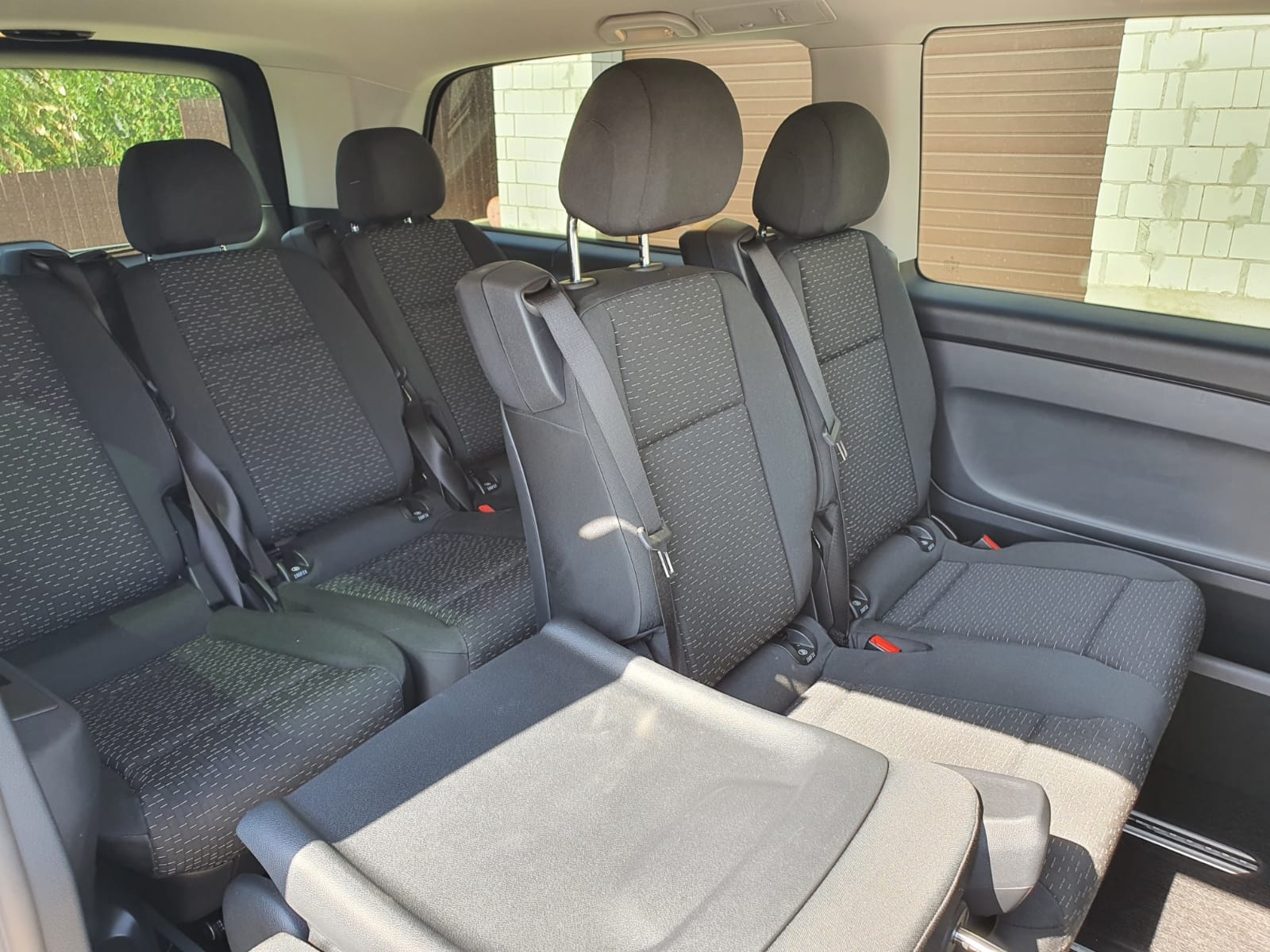 заказать микроавтобус Mercedes Vito в Волгограде