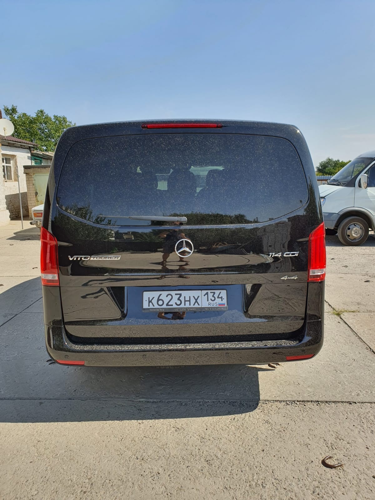 заказать микроавтобус Mercedes Vito в Волгограде
