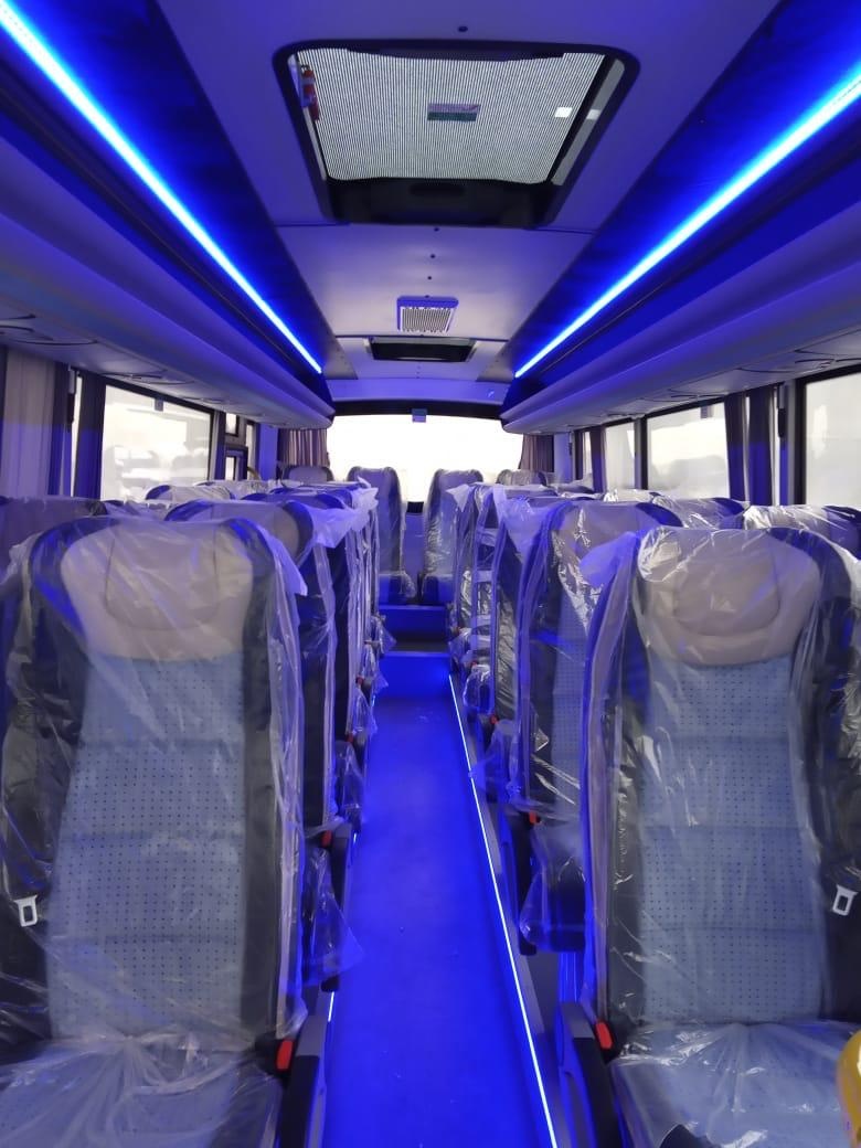 заказать микроавтобус Mercedes Sprinter в Волгограде