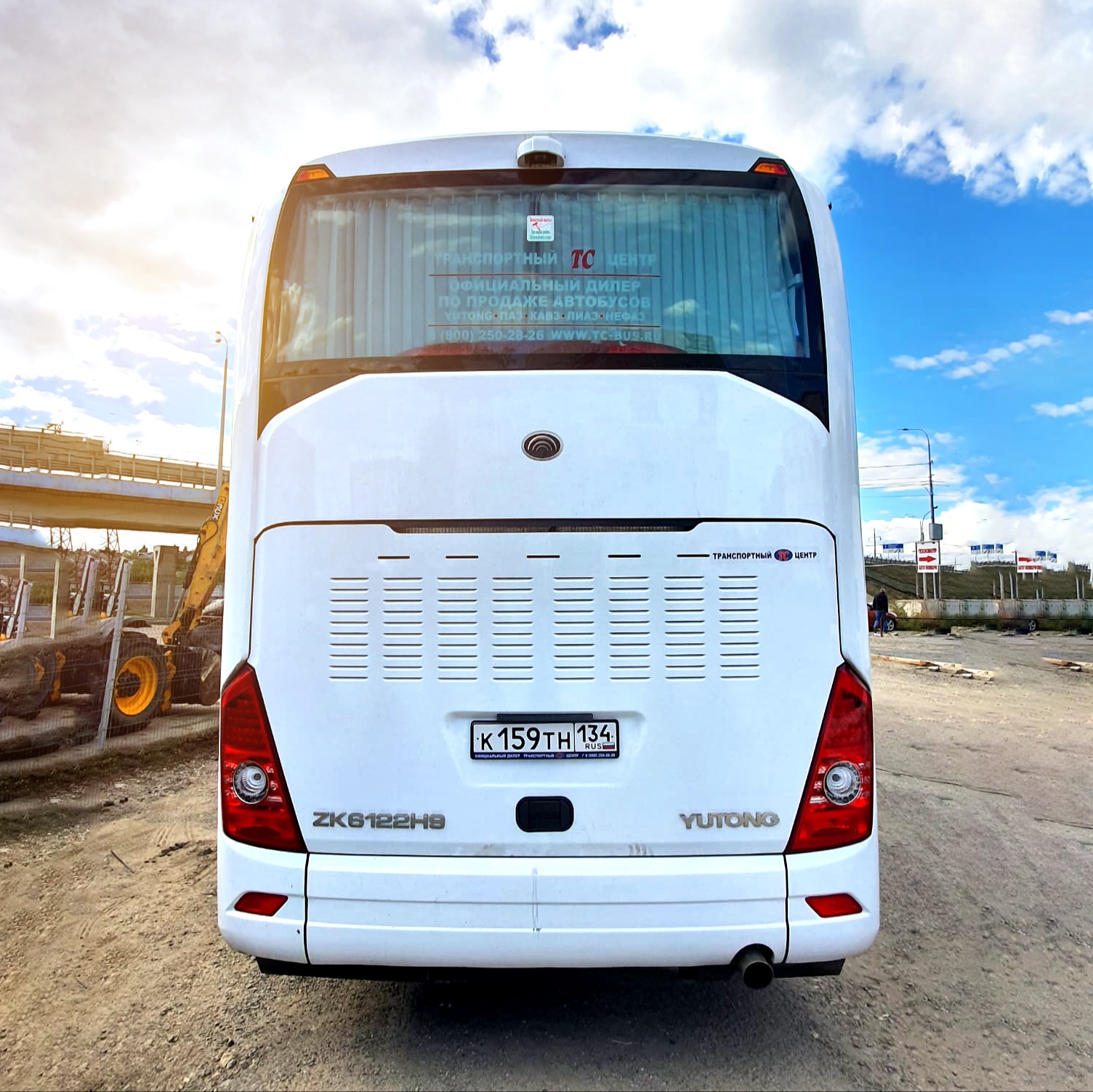 заказать микроавтобус Yutong в Волгограде
